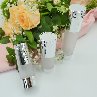 Precio de fábrica 15ml color plata brillante, 30ml, 50ml Skincare que empaqueta la botella privada de aire de lujo 2022