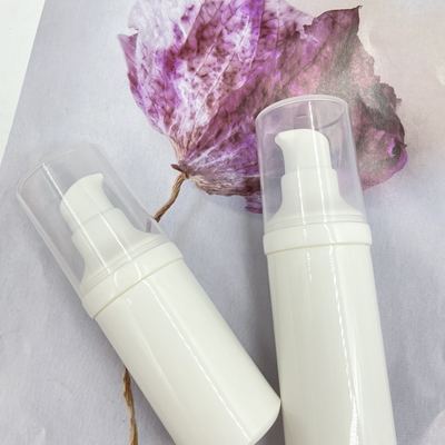 Broche ULTRAVIOLETA de la loción de la prueba 20ml 25ml PP en las botellas privadas de aire modificadas para requisitos particulares de la bomba de los colores