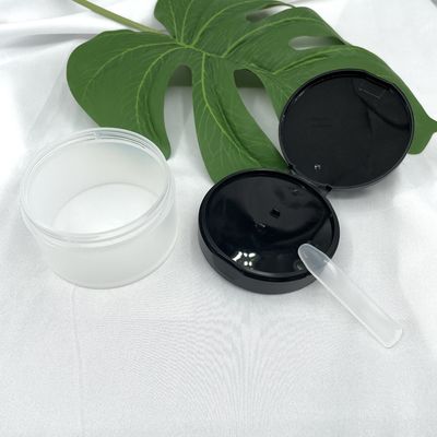 el cosmético plástico 80g sacude la máscara facial de los envases claros con la cuchara/el raspador