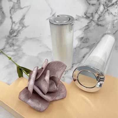 Forma redonda metalizada de plata de acrílico privada de aire de la botella 50ml de la bomba de Pearl White 30ml