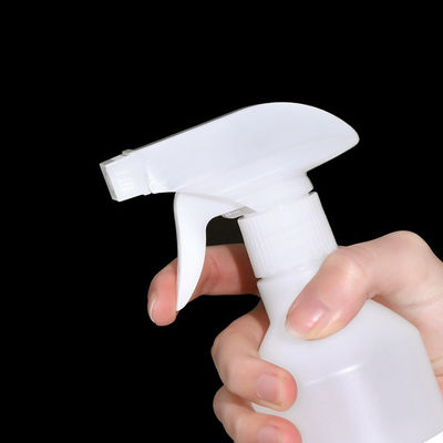 La botella plástica blanca de la bomba del rociador del disparador remata la dosificación 0.11ml 28/400 28/410