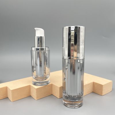 La botella cosmética de gama alta Skincare de la bomba que empaquetaba 30ml metalizó